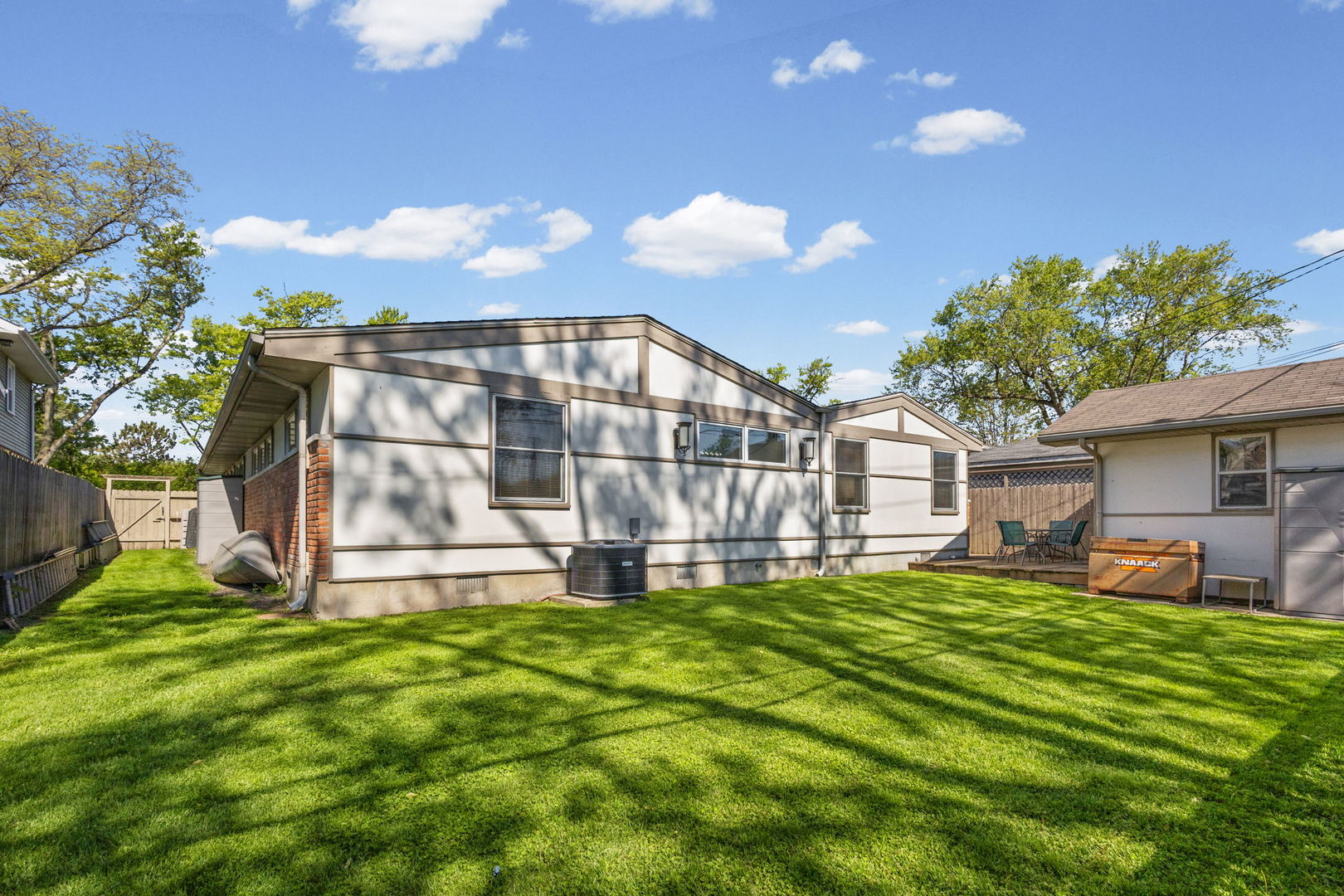 820 Lawler Avenue, Wilmette, IL 60091