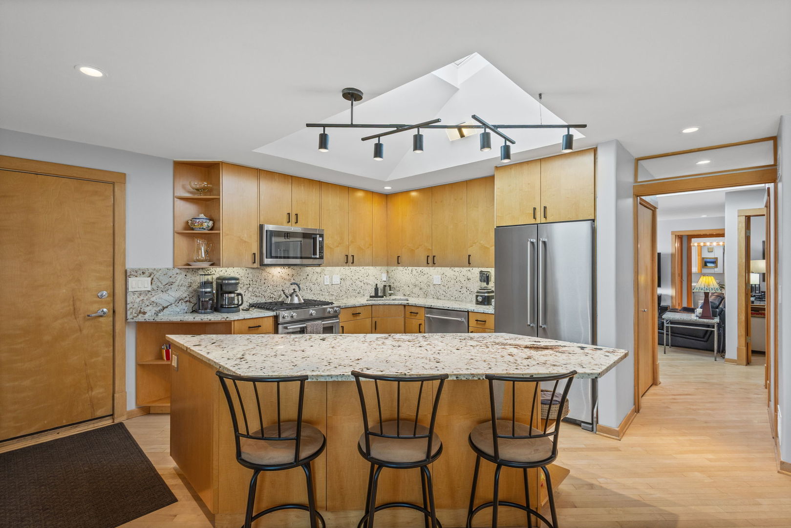 820 Lawler Avenue, Wilmette, IL 60091