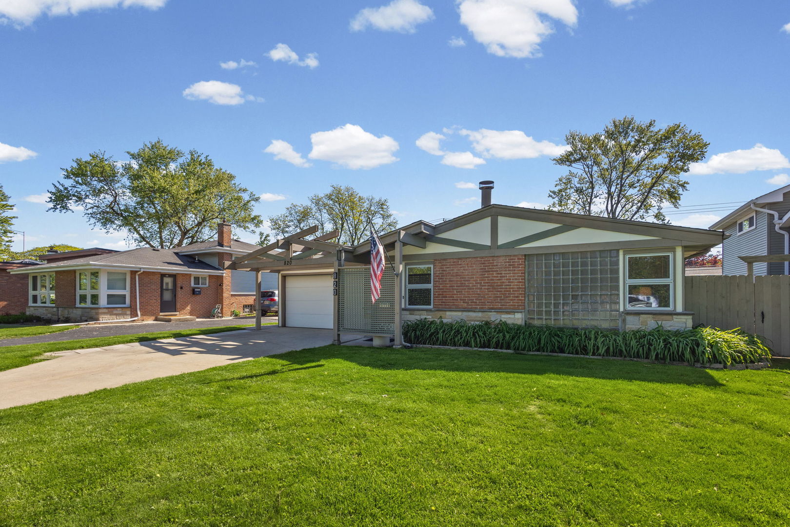 820 Lawler Avenue, Wilmette, IL 60091