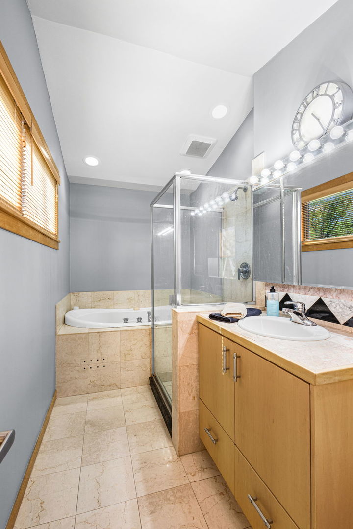 820 Lawler Avenue, Wilmette, IL 60091