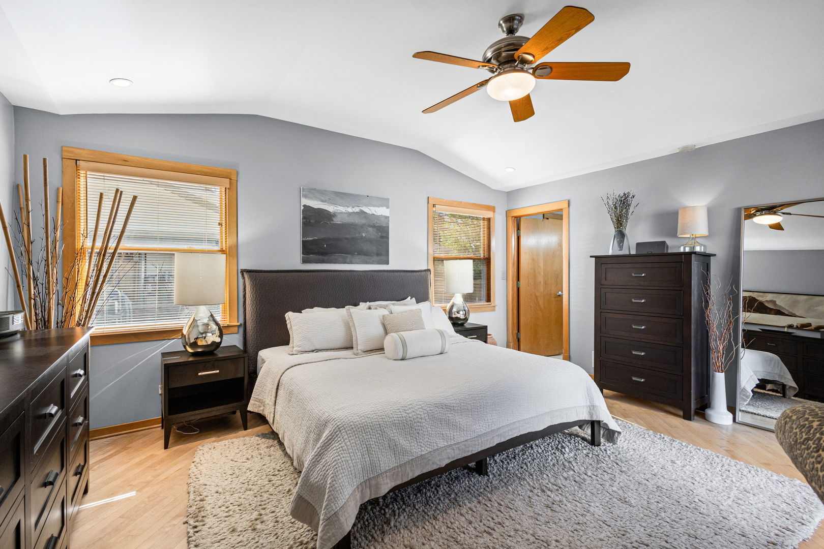 820 Lawler Avenue, Wilmette, IL 60091
