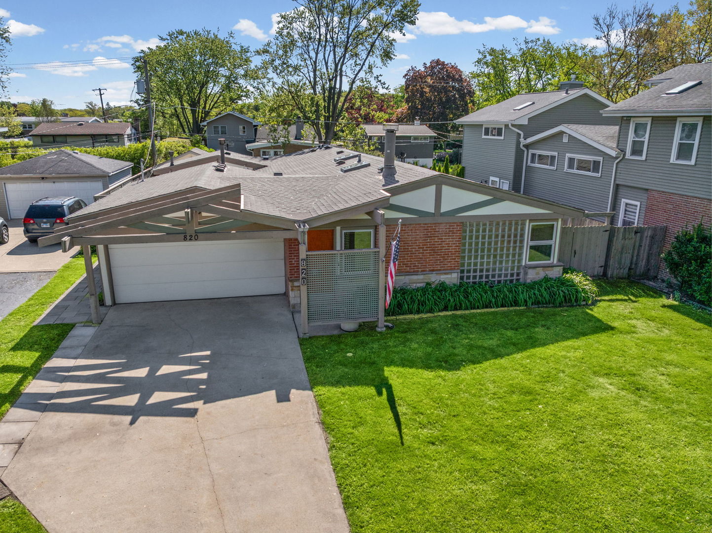 820 Lawler Avenue, Wilmette, IL 60091