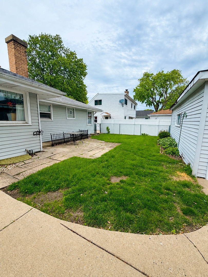 333 N Garfield Street, Lombard, IL 60148