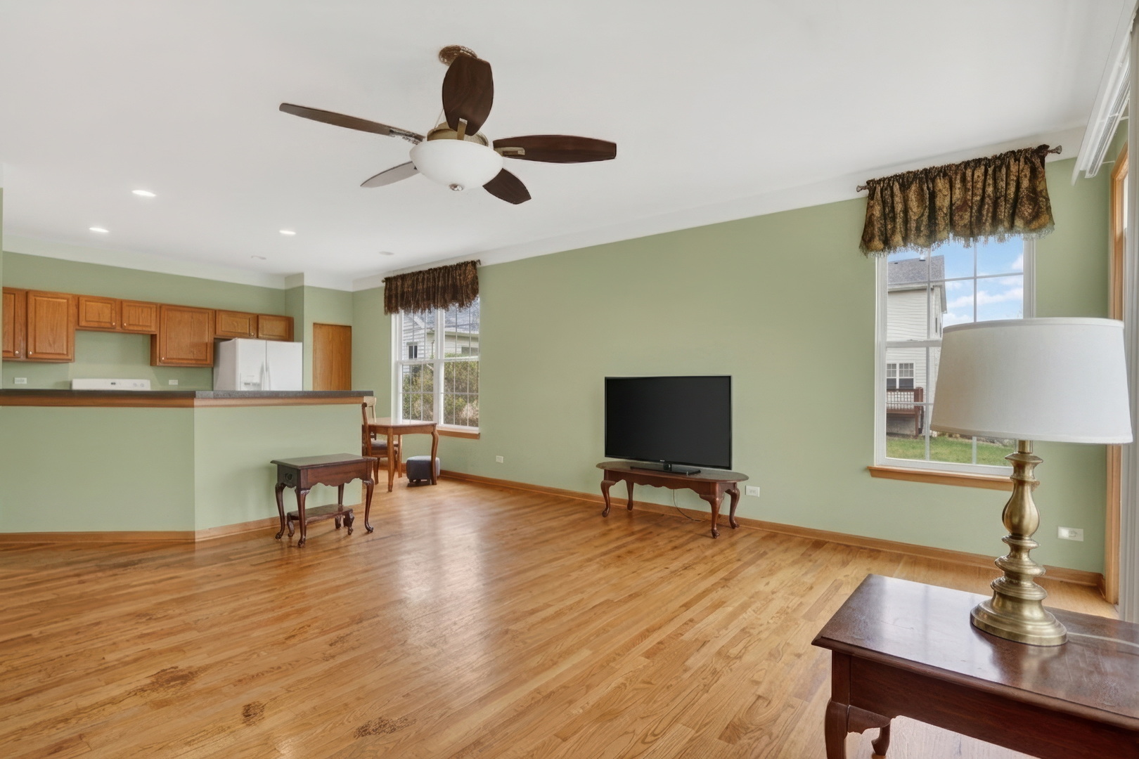 2232 Wilshire Court, Grayslake, IL 60030
