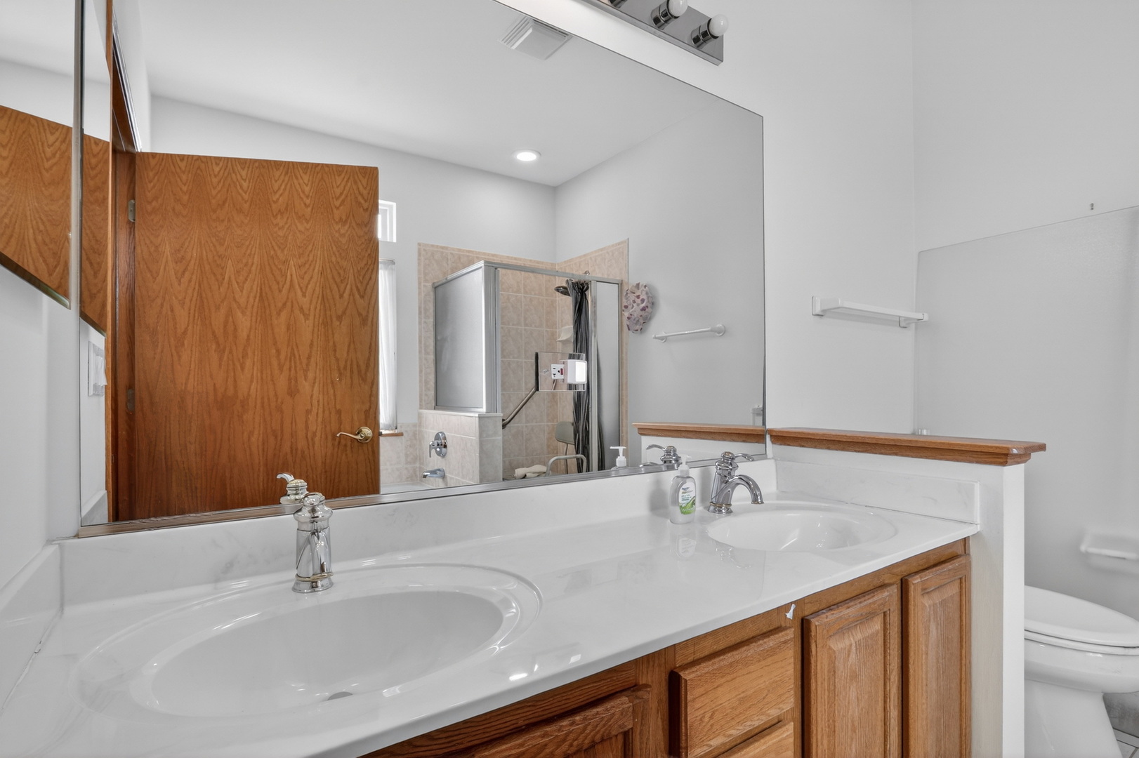 2232 Wilshire Court, Grayslake, IL 60030