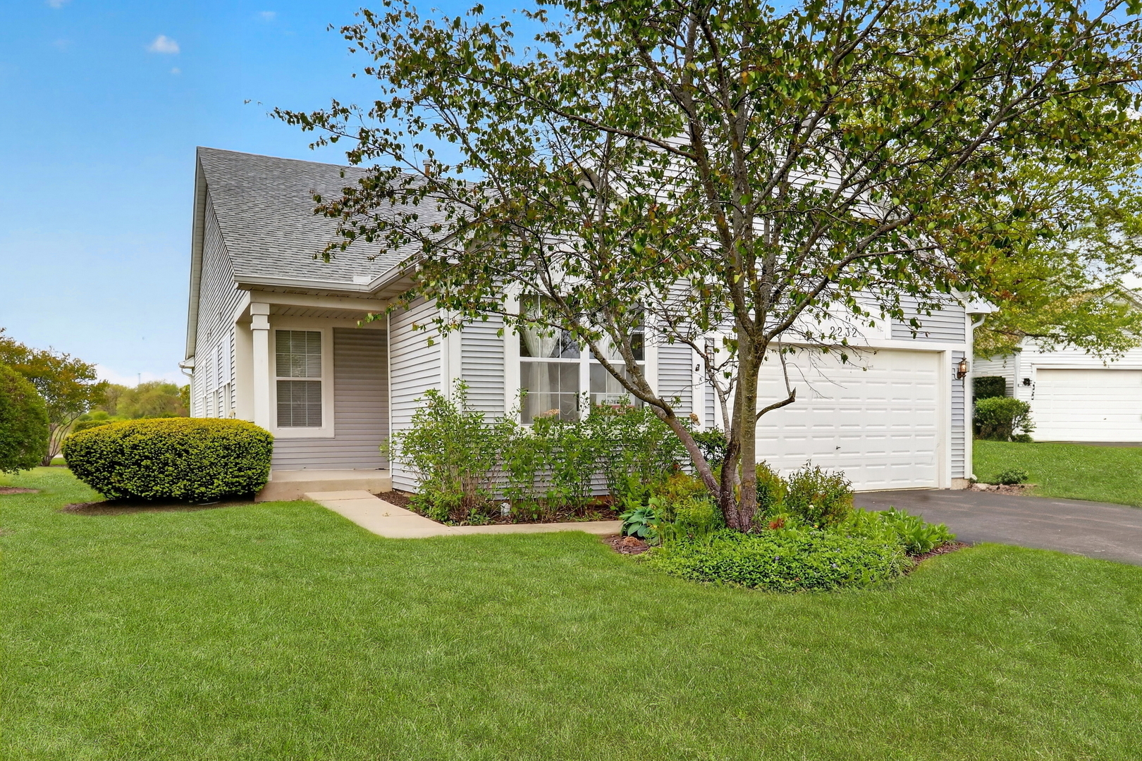 2232 Wilshire Court, Grayslake, IL 60030
