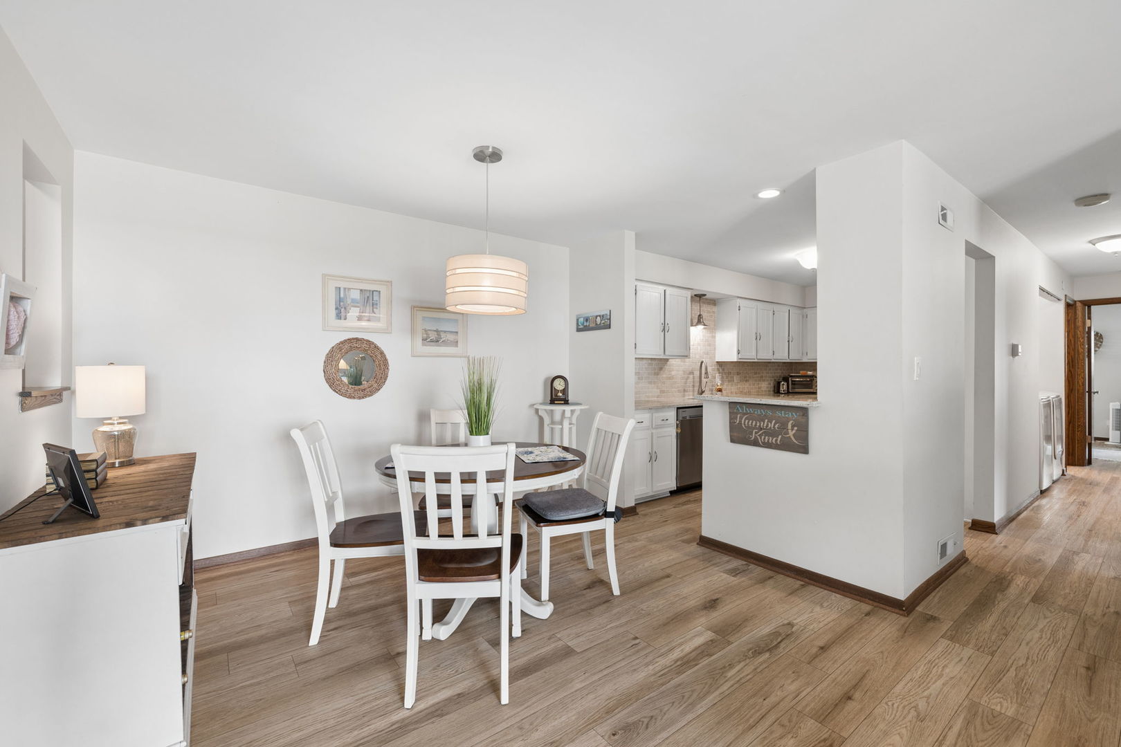 417 Manor Court #B, New Lenox, IL 60451