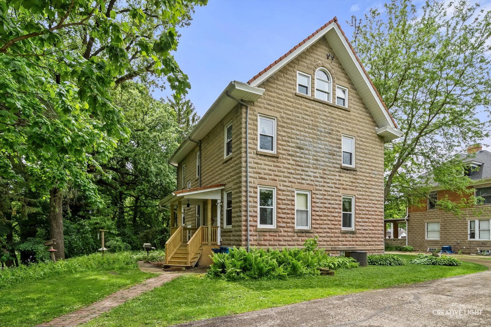 330 Church Street, Earlville, IL 60518