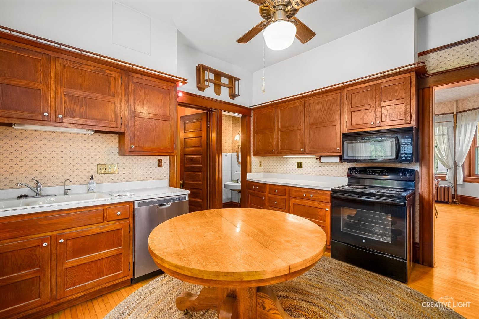330 Church Street, Earlville, IL 60518