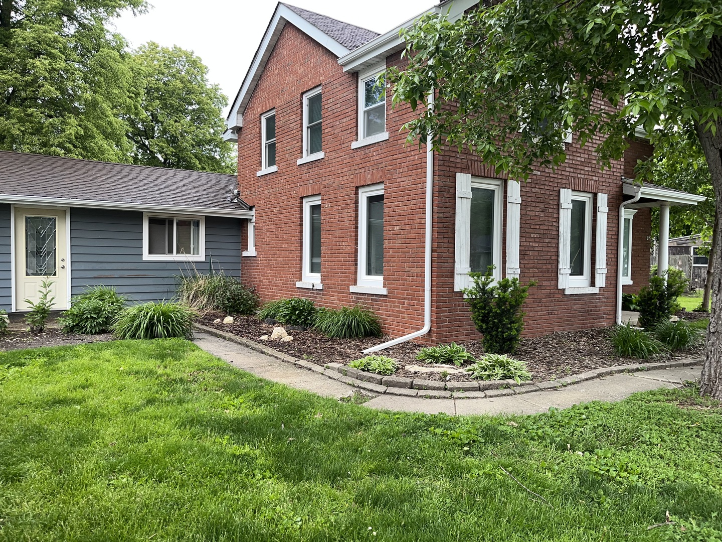205 S Jackson Street, Gardner, IL 60424