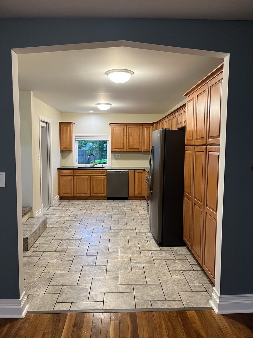 205 S Jackson Street, Gardner, IL 60424