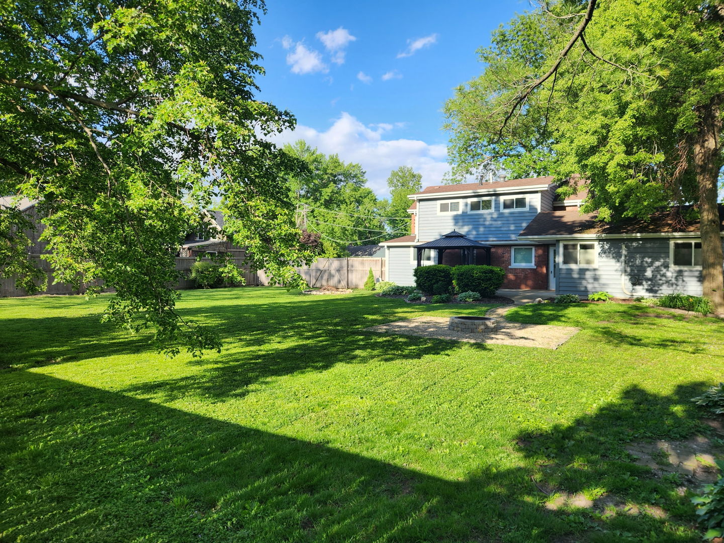205 S Jackson Street, Gardner, IL 60424