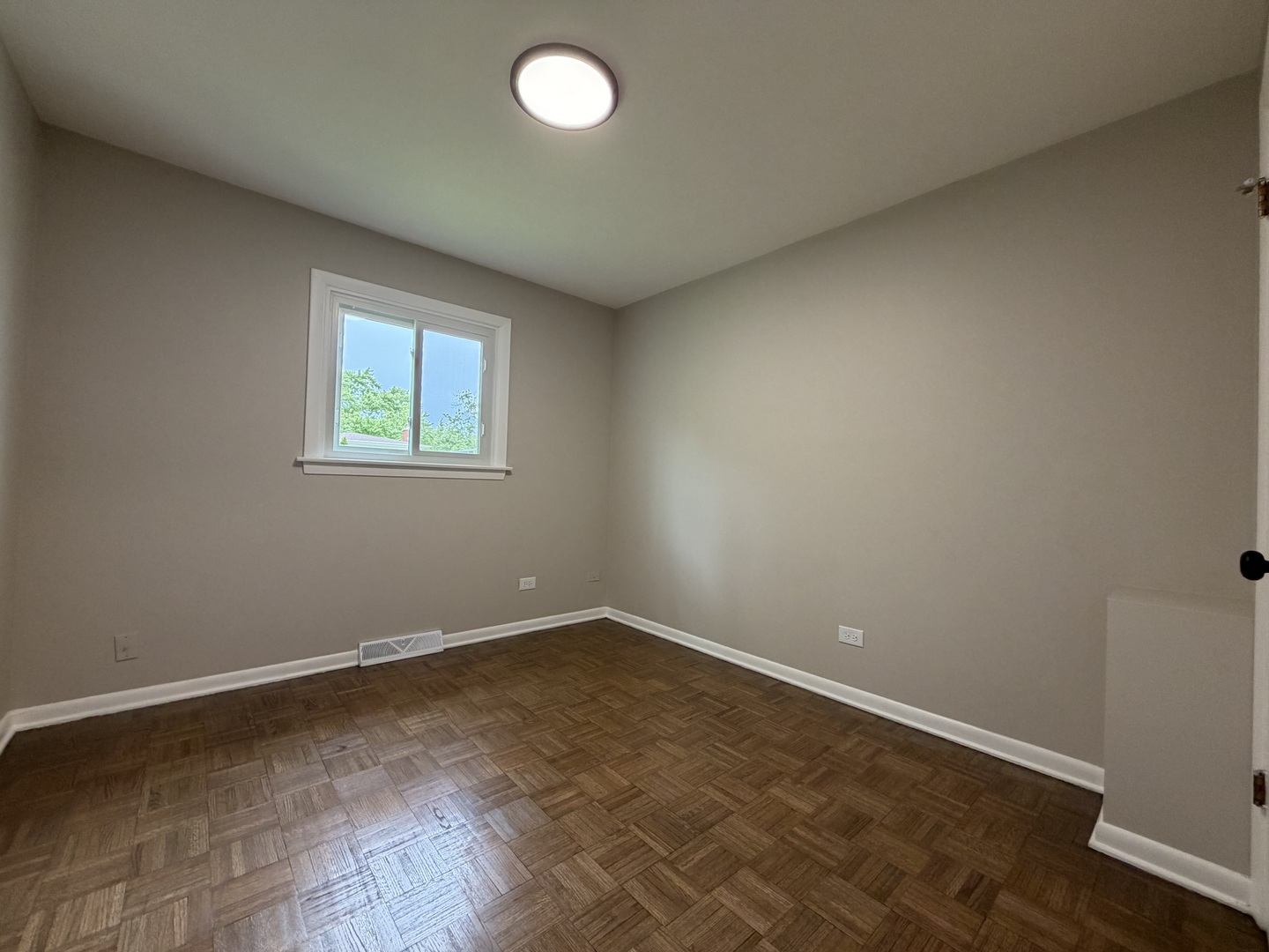 705 W Fitzhenry Court, Glenwood, IL 60425