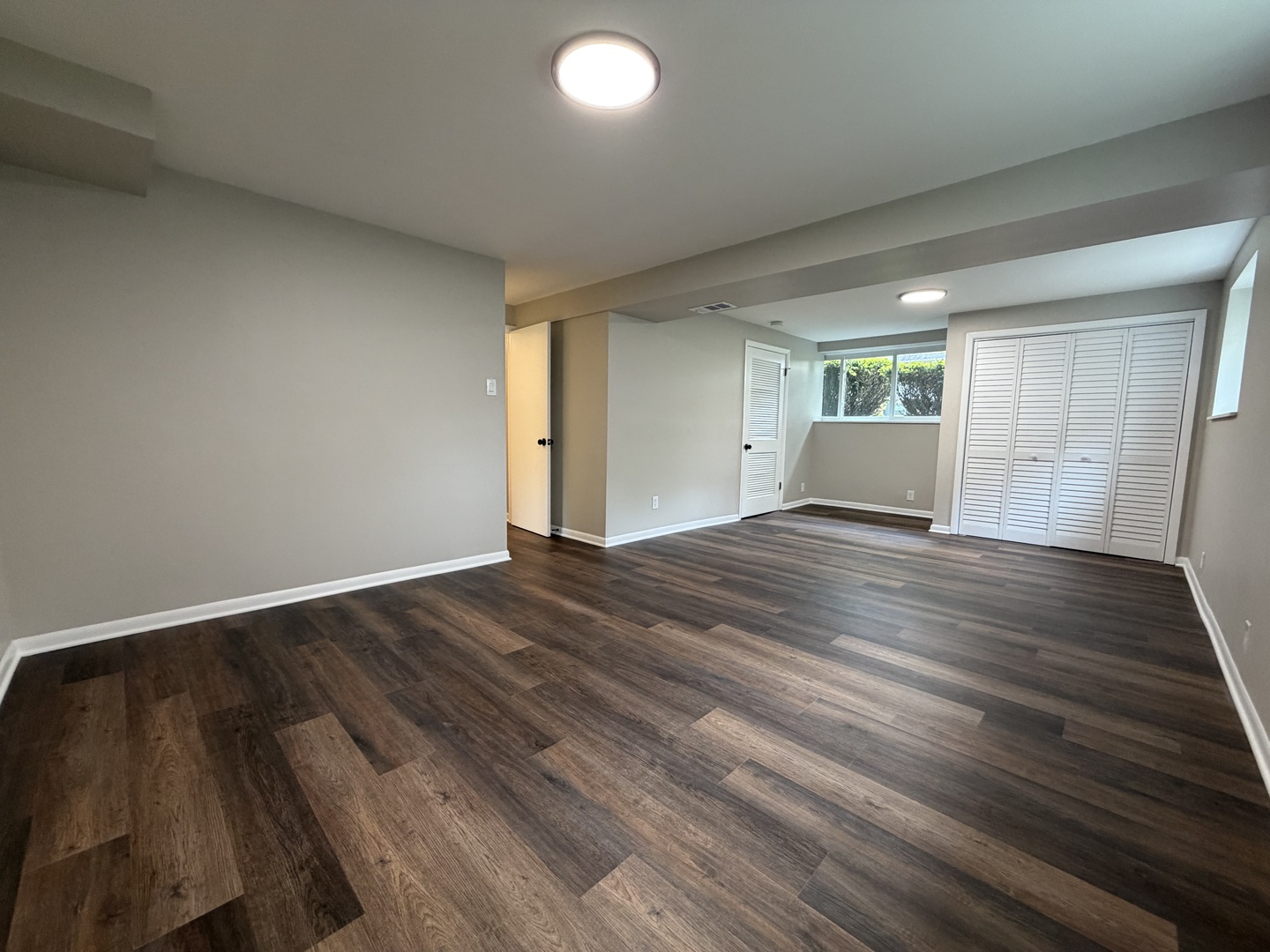 705 W Fitzhenry Court, Glenwood, IL 60425