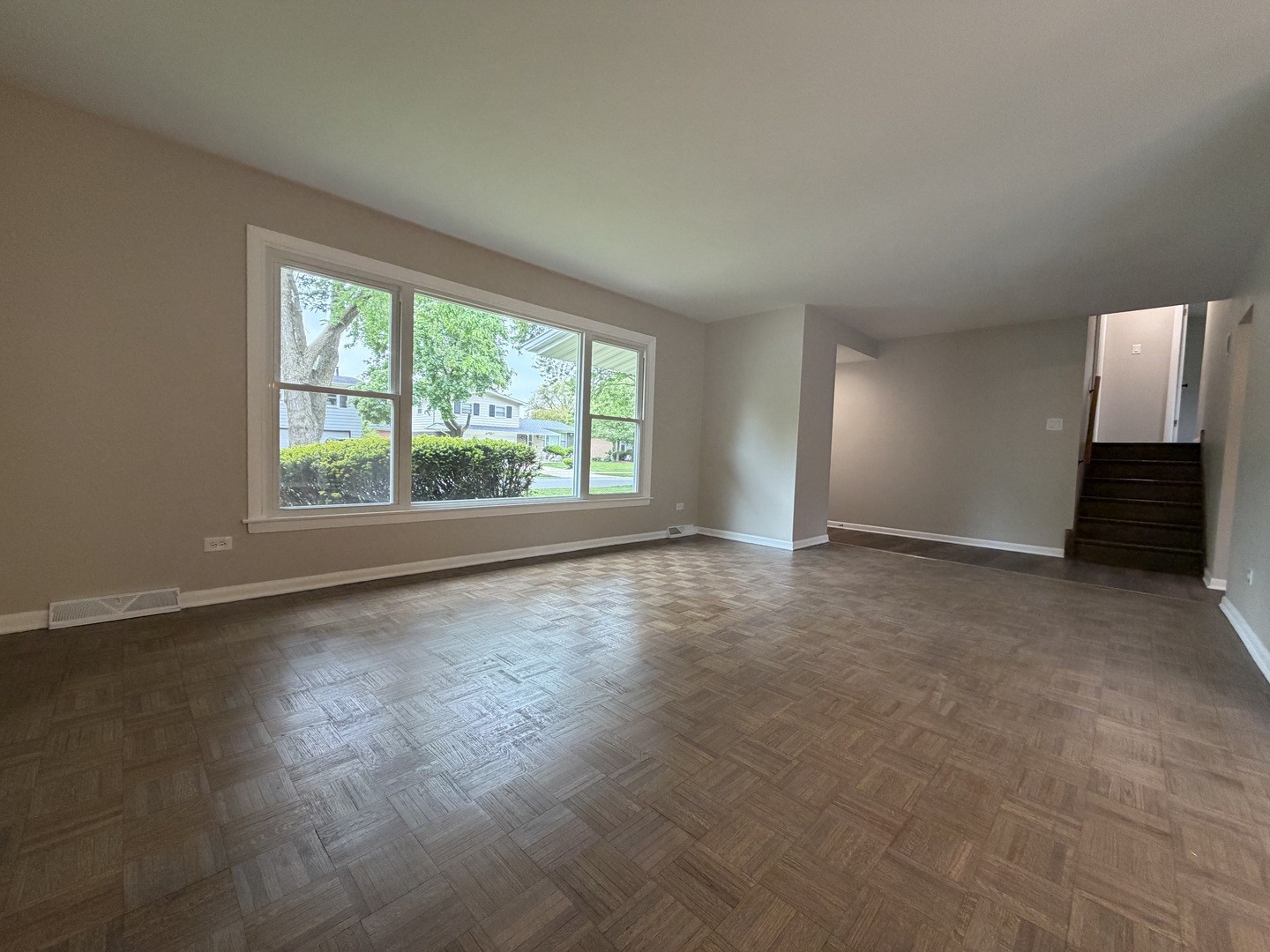 705 W Fitzhenry Court, Glenwood, IL 60425