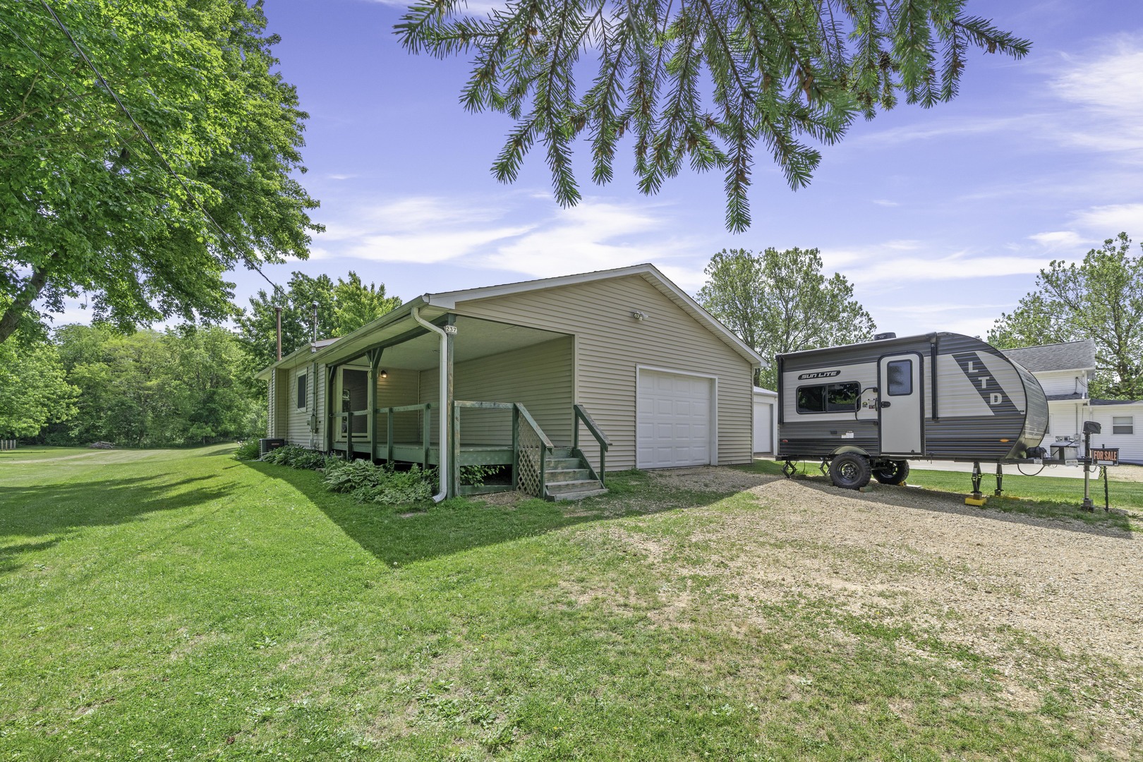 237 Chapman Street, Paw Paw, IL 61353