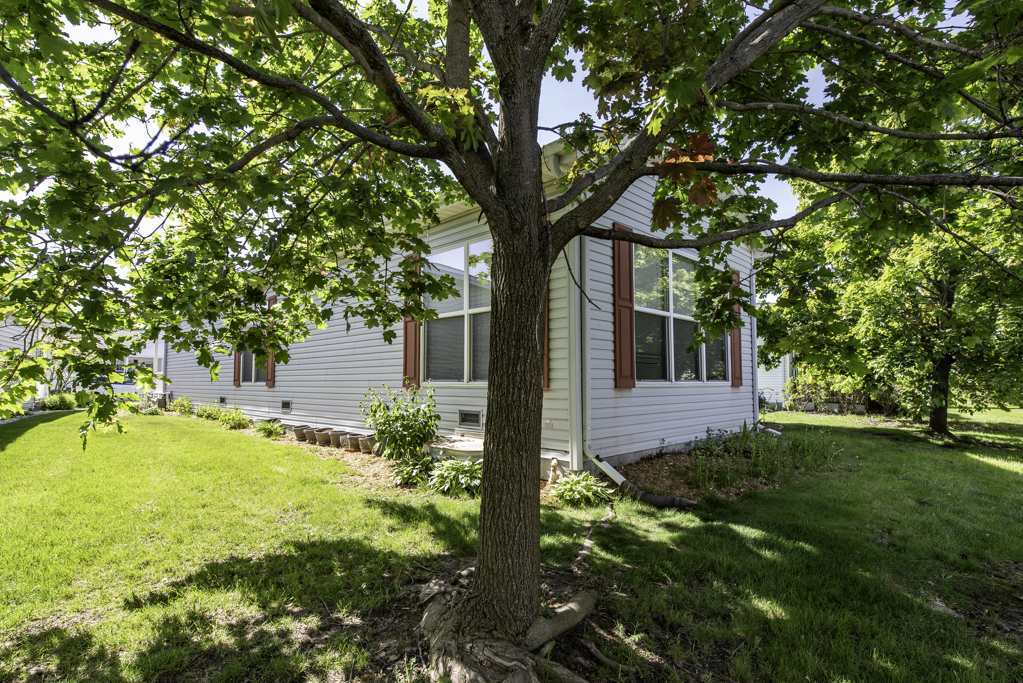 109 Hunter Court, Grayslake, IL 60030