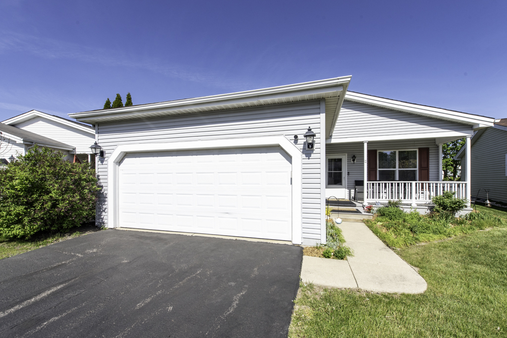 109 Hunter Court, Grayslake, IL 60030
