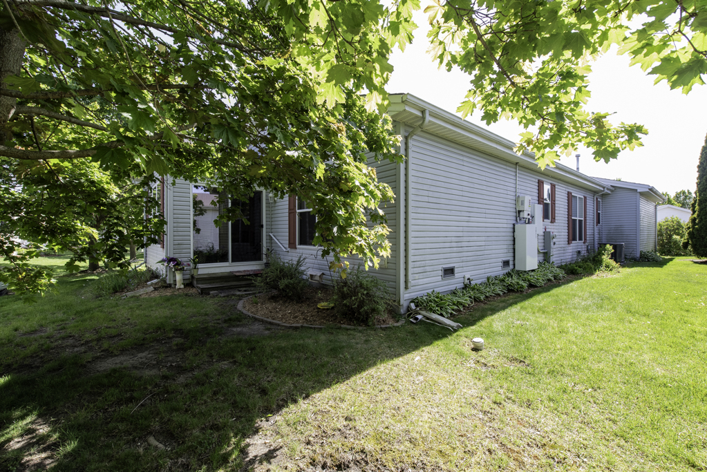 109 Hunter Court, Grayslake, IL 60030