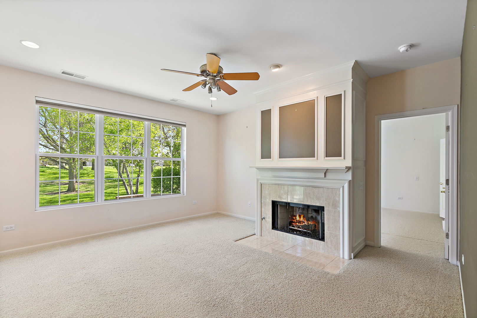 13761 Chestnut Lane, Huntley, IL 60142