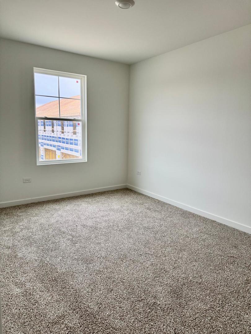 2136 Bodega Road #2136, Oswego, IL 60543