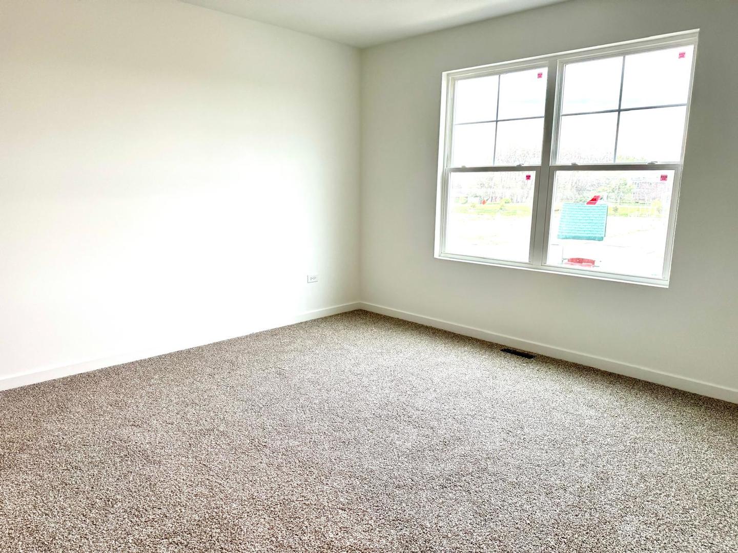 2136 Bodega Road #2136, Oswego, IL 60543