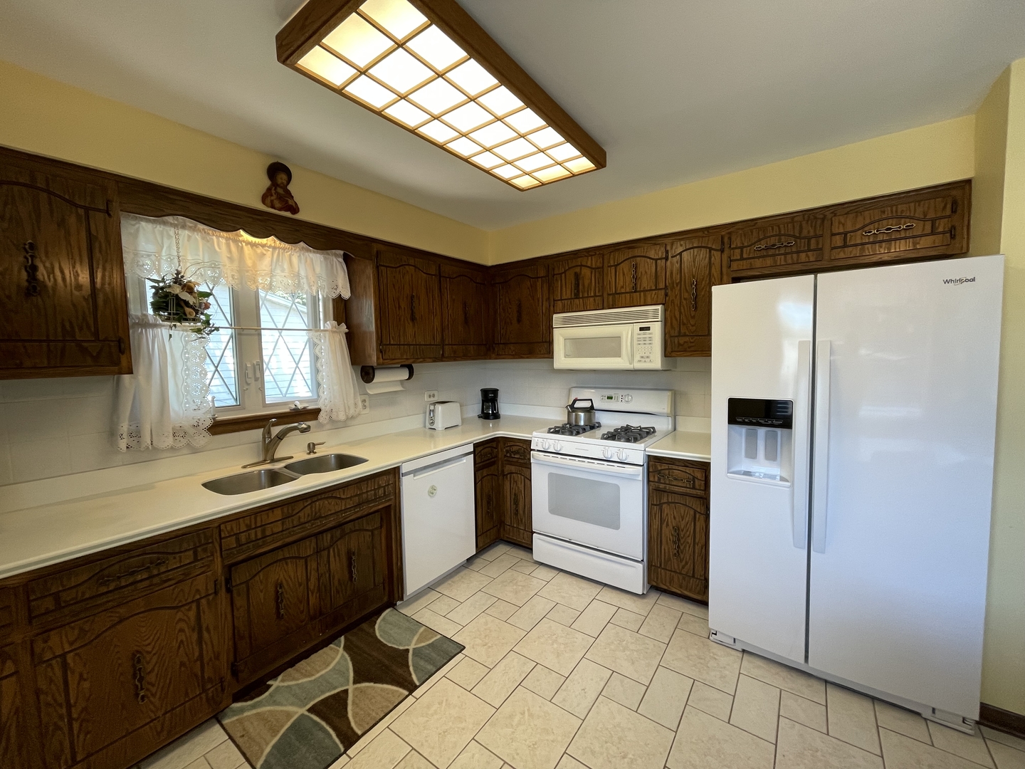 10228 S 80th Court, Palos Hills, IL 60465