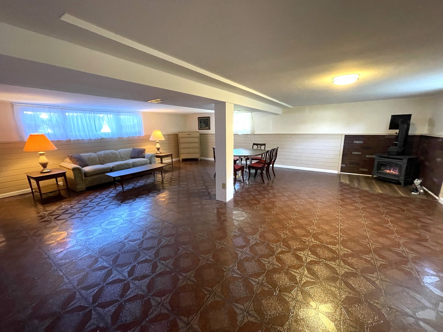 10228 S 80th Court, Palos Hills, IL 60465