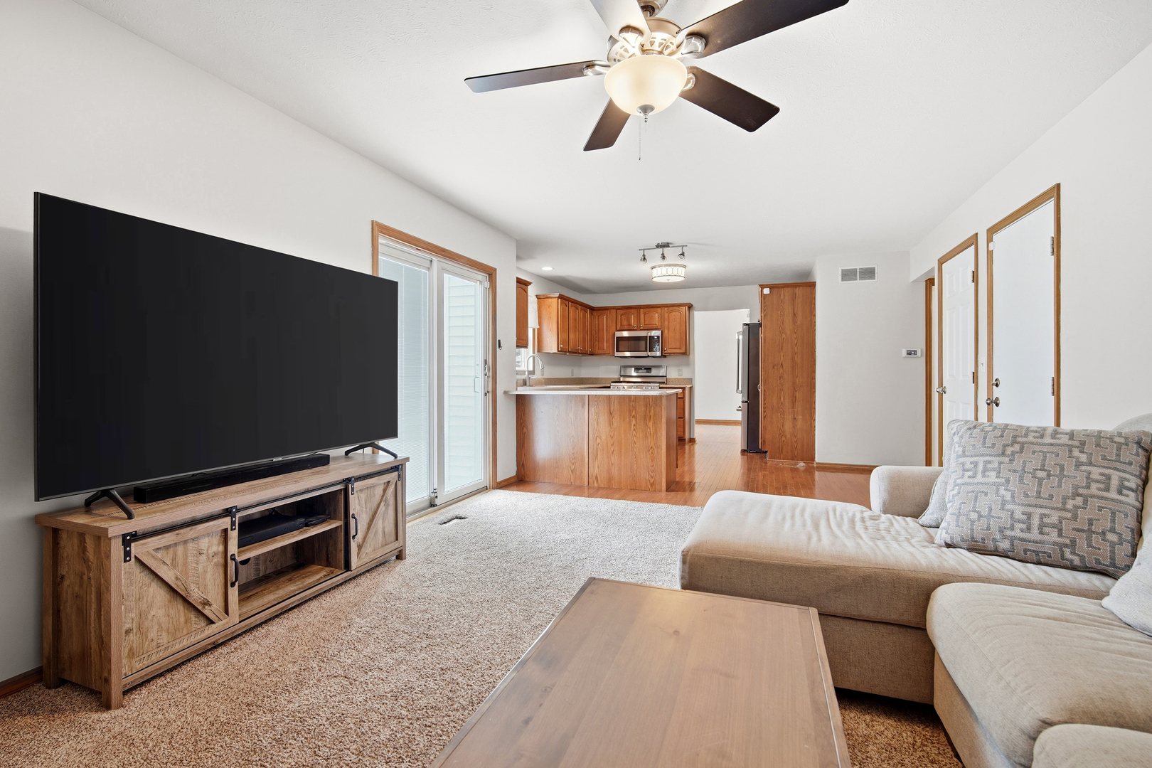 1303 Kenneth Drive, Bloomington, IL 61704
