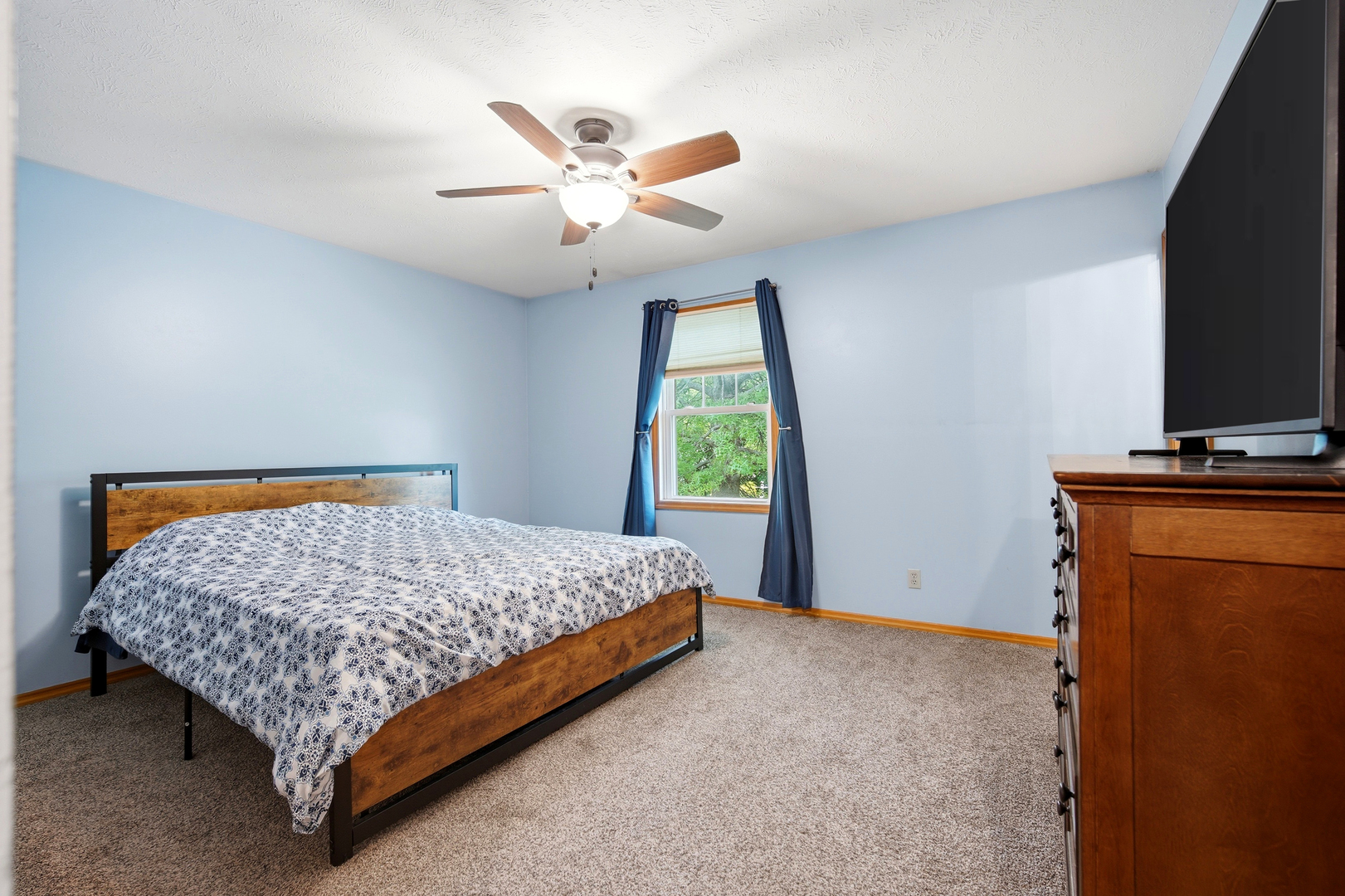 1303 Kenneth Drive, Bloomington, IL 61704