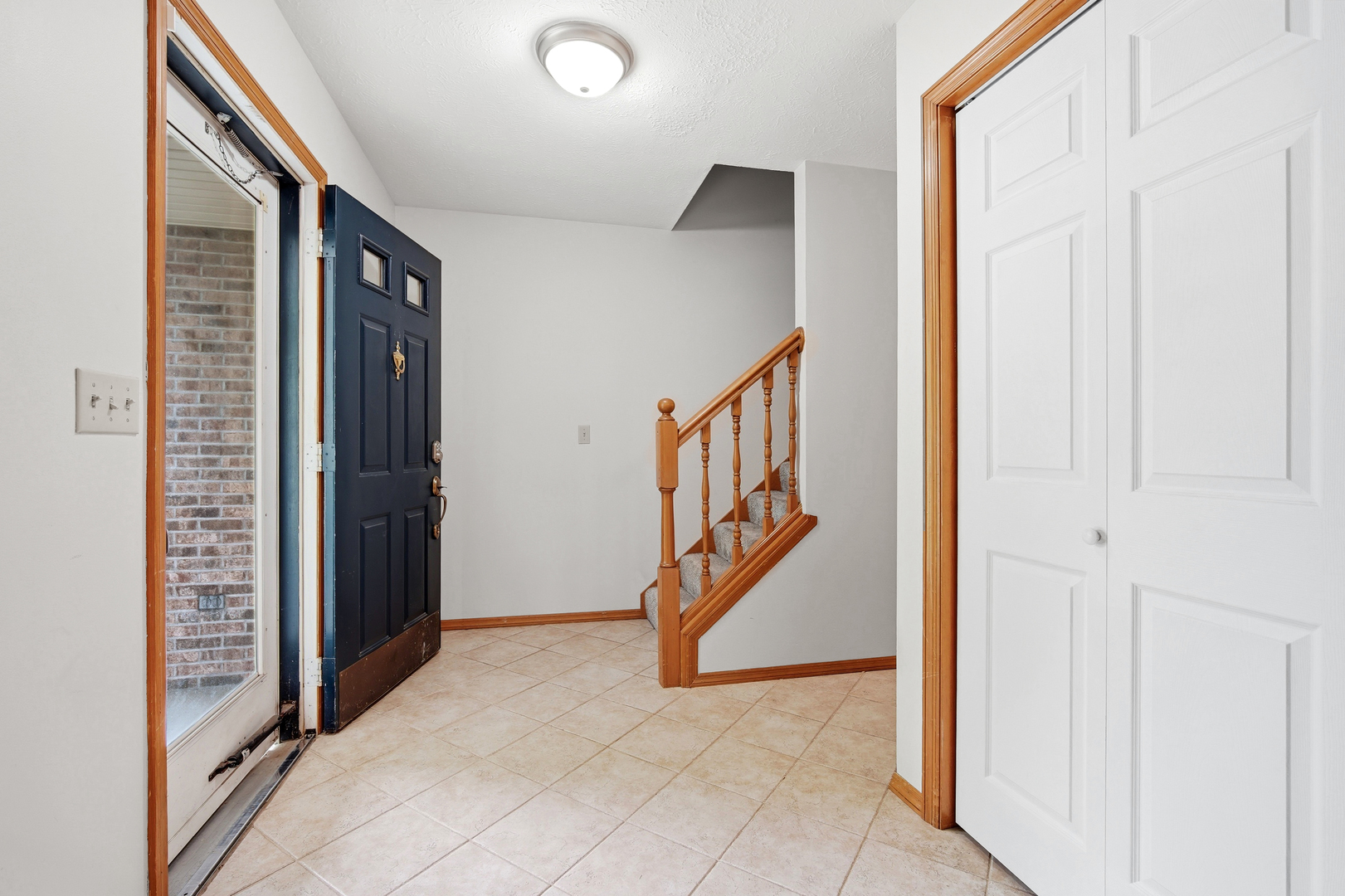 1303 Kenneth Drive, Bloomington, IL 61704