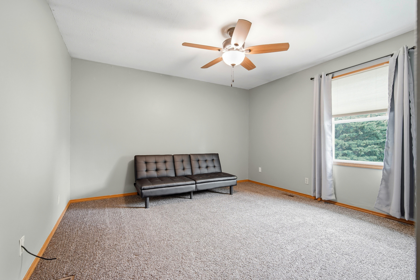 1303 Kenneth Drive, Bloomington, IL 61704