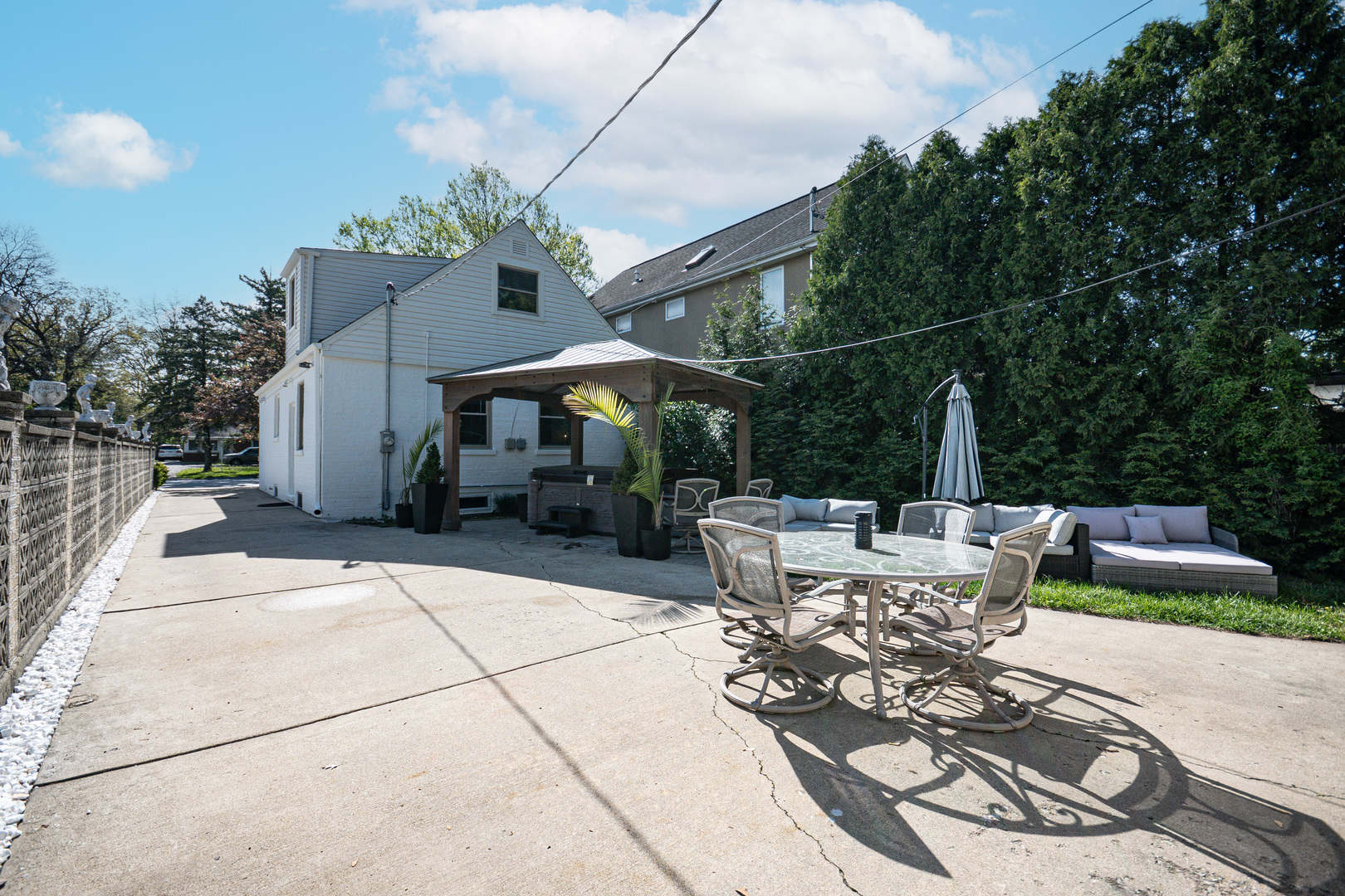 1508 Potter Road, Park Ridge, IL 60068