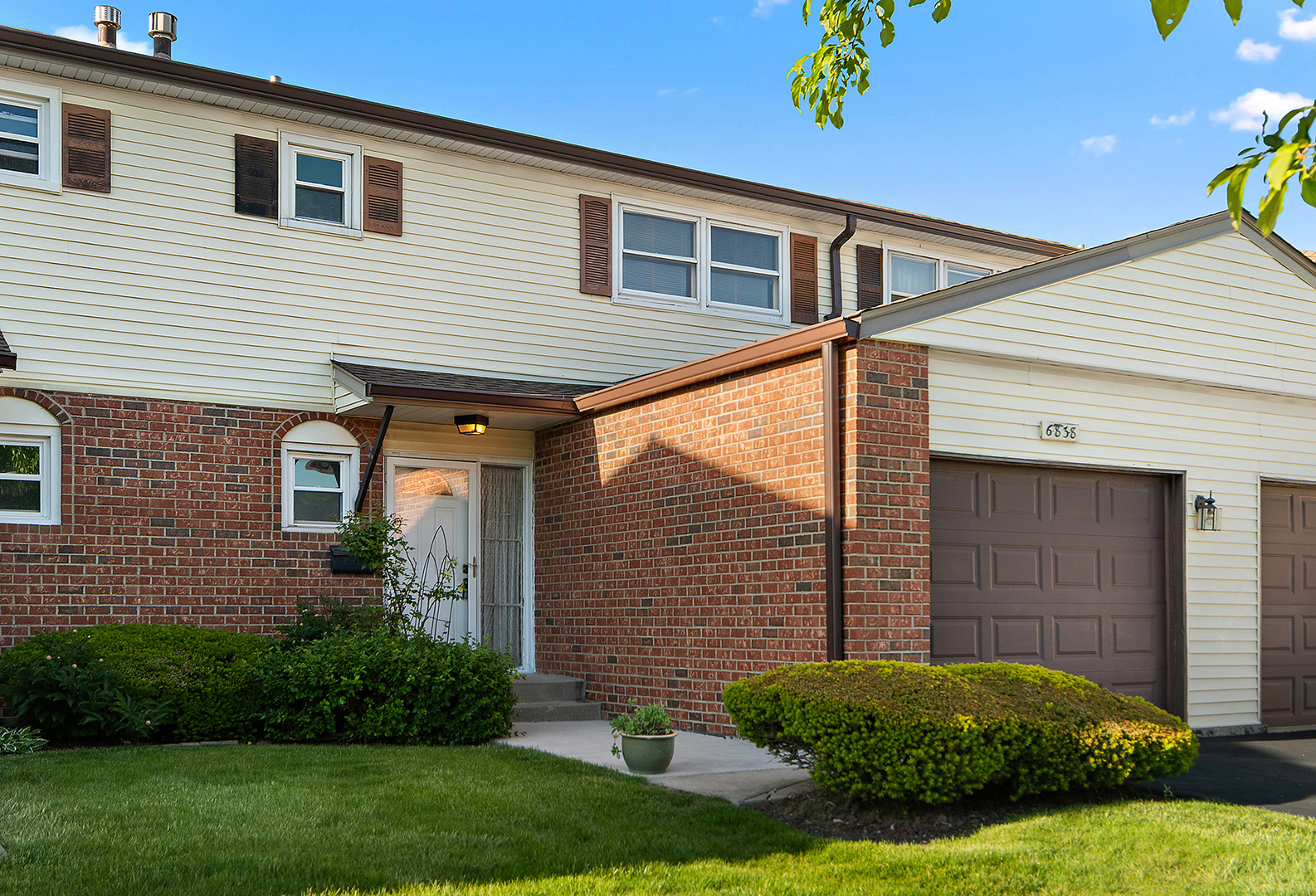 6838 Winston Drive, Tinley Park, IL 60477