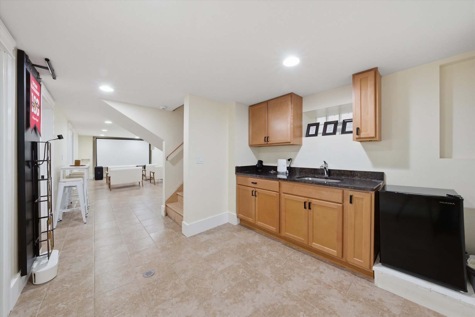 6638 S Karlov Avenue, Chicago, IL 60629