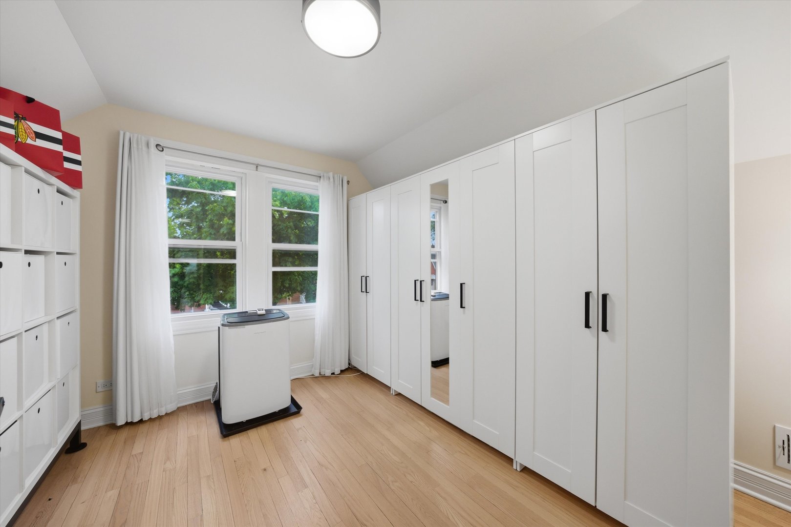 6638 S Karlov Avenue, Chicago, IL 60629