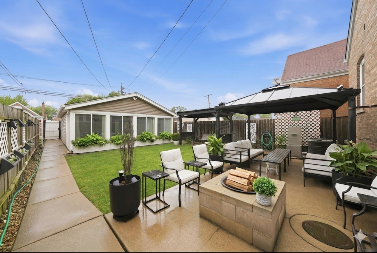6638 S Karlov Avenue, Chicago, IL 60629