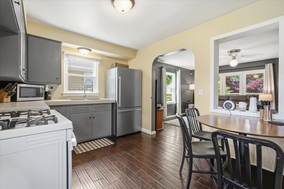 505 E Poplar Street, Normal, IL 61761