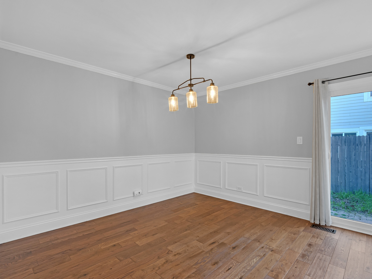 1145 N Thackeray Drive, Palatine, IL 60067