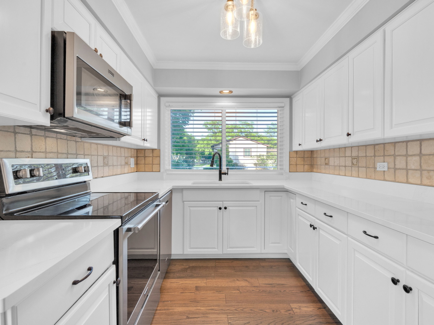 1145 N Thackeray Drive, Palatine, IL 60067