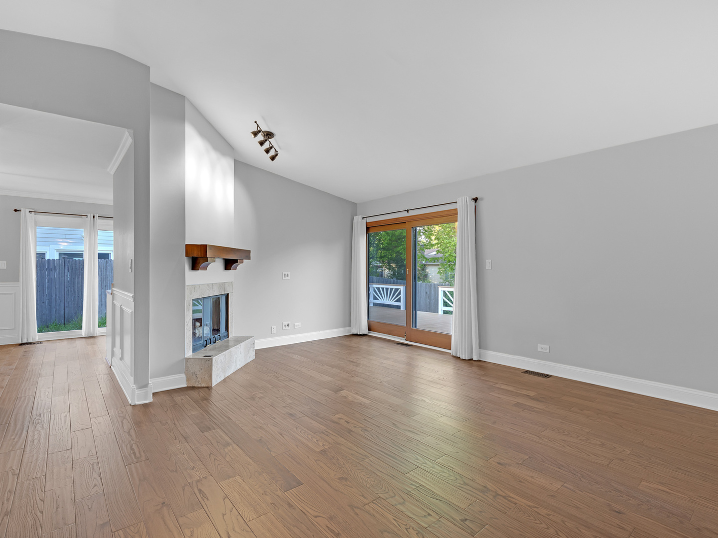 1145 N Thackeray Drive, Palatine, IL 60067