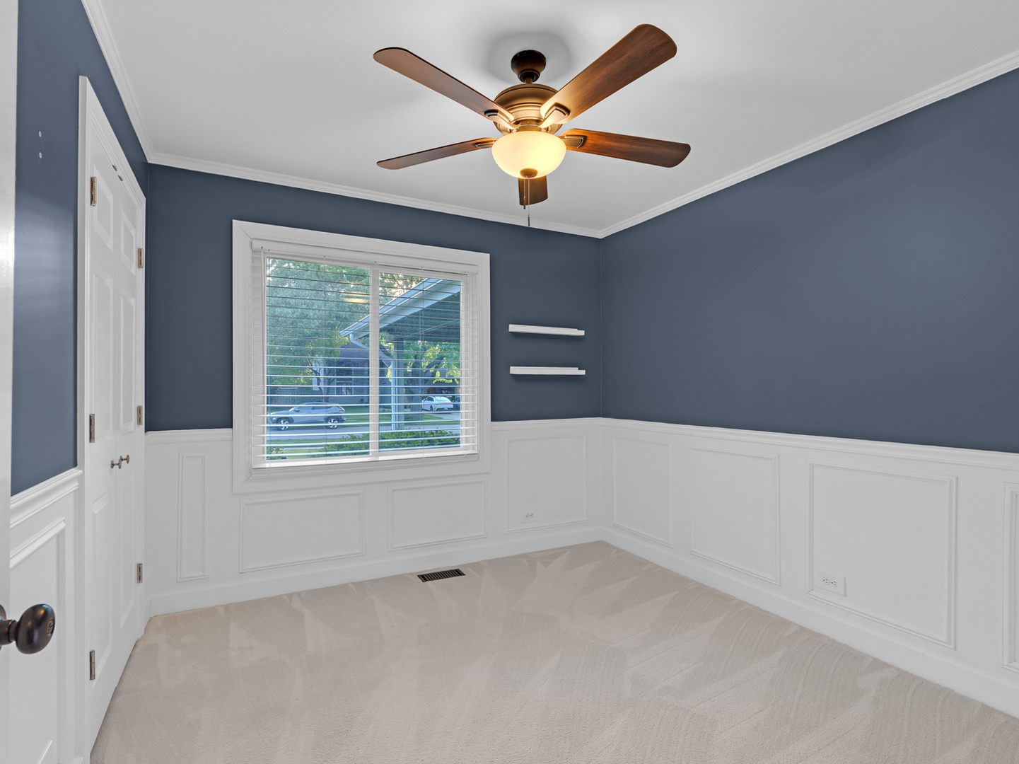 1145 N Thackeray Drive, Palatine, IL 60067