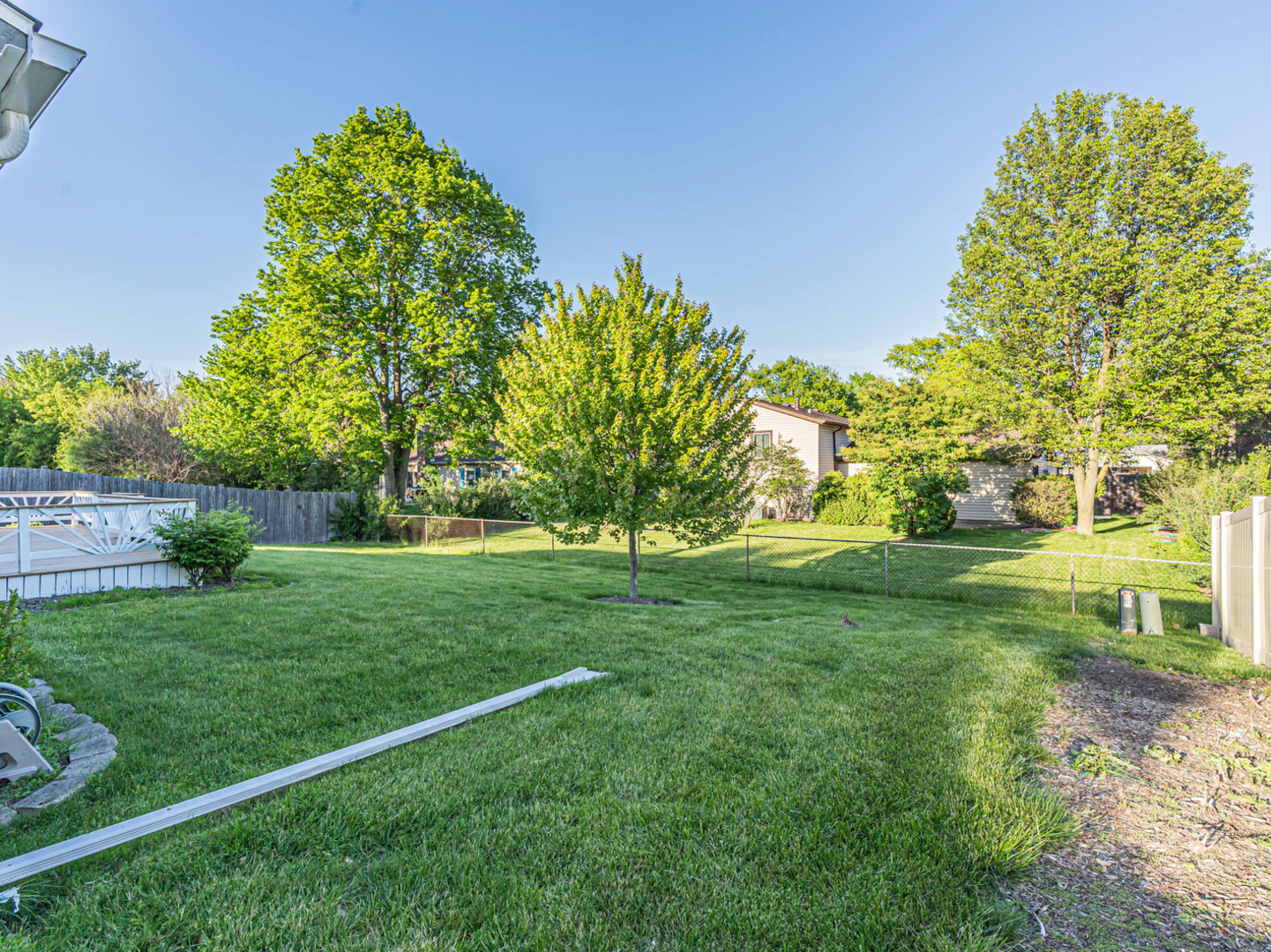 1145 N Thackeray Drive, Palatine, IL 60067
