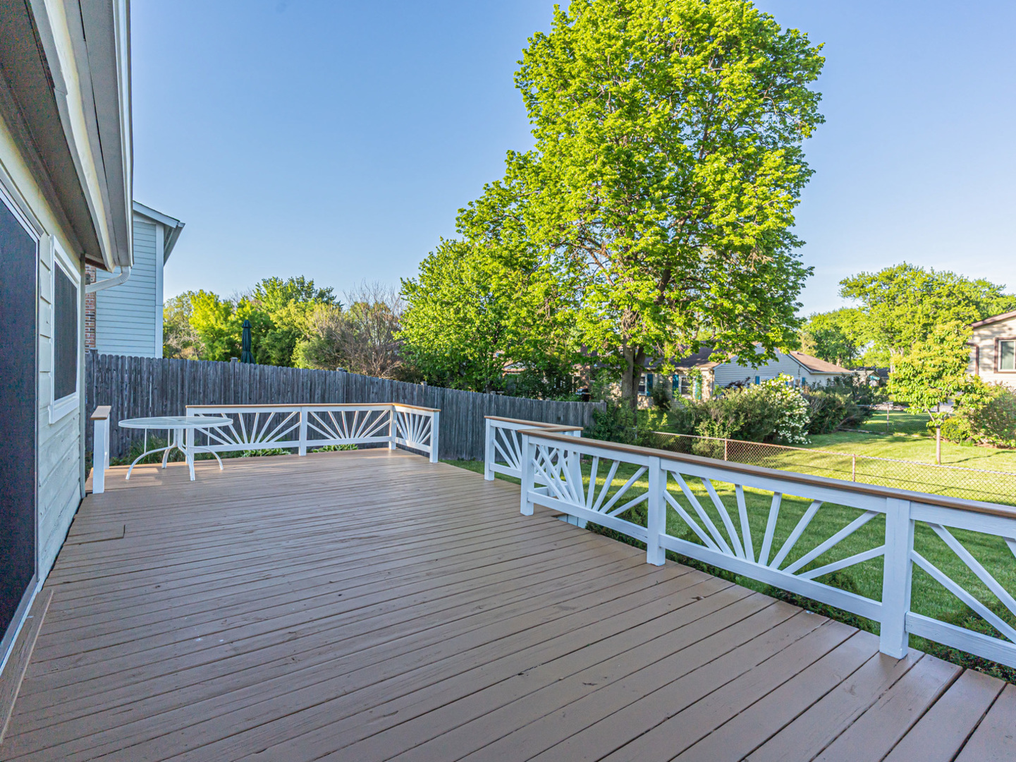 1145 N Thackeray Drive, Palatine, IL 60067