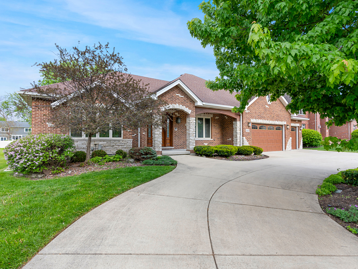 5605 S Kensington Avenue, Countryside, IL 60525