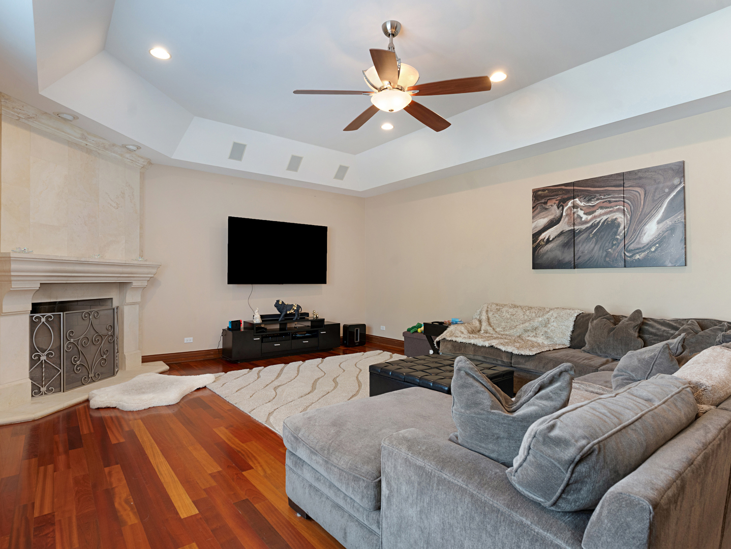 5605 S Kensington Avenue, Countryside, IL 60525