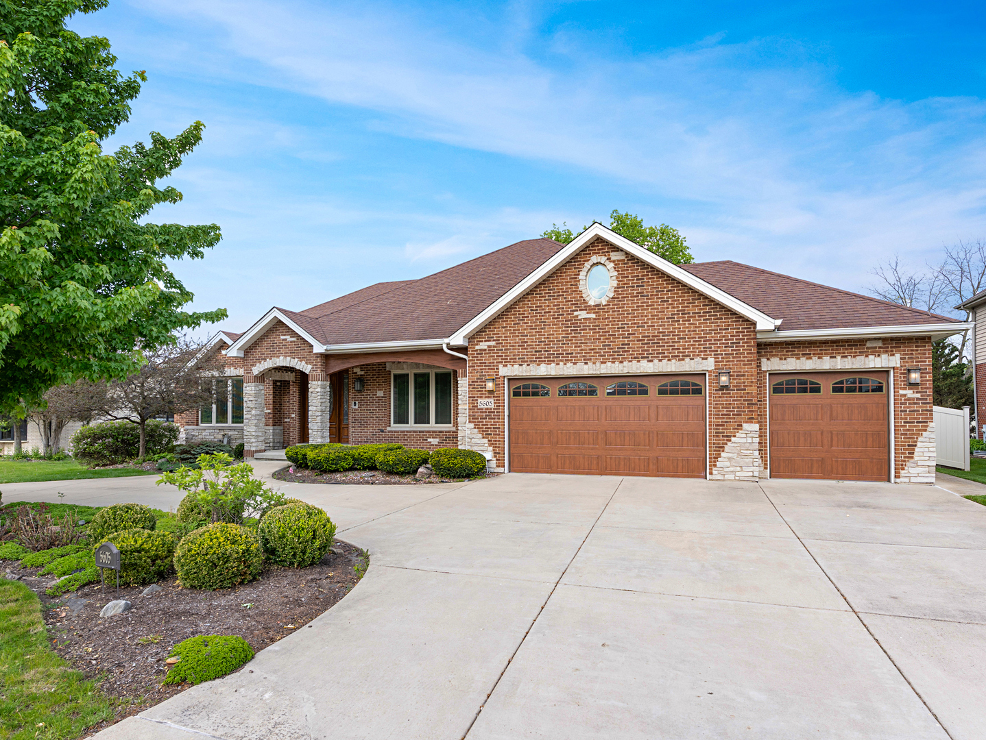 5605 S Kensington Avenue, Countryside, IL 60525