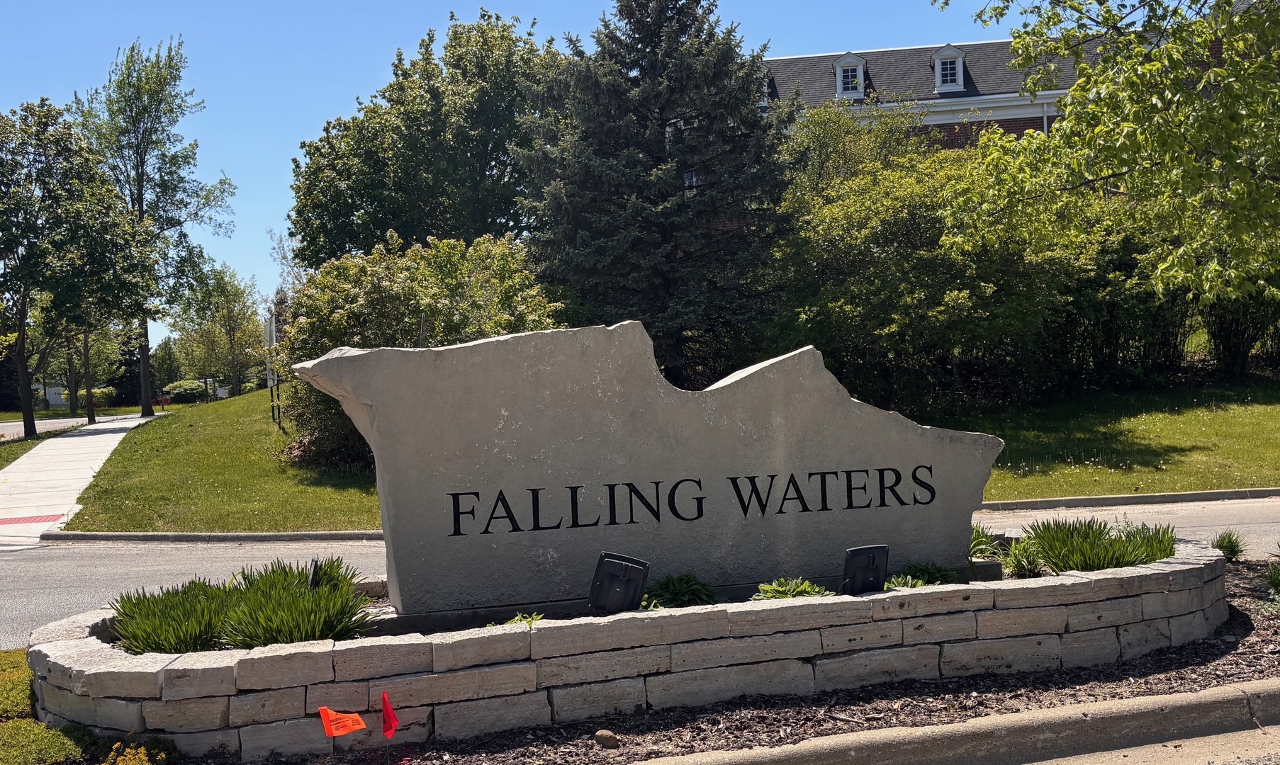 3142 Falling Waters Lane #3142, Lindenhurst, IL 60046