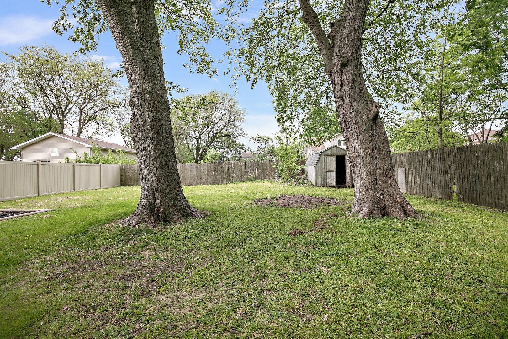 570 E 2nd Avenue, Clifton, IL 60927