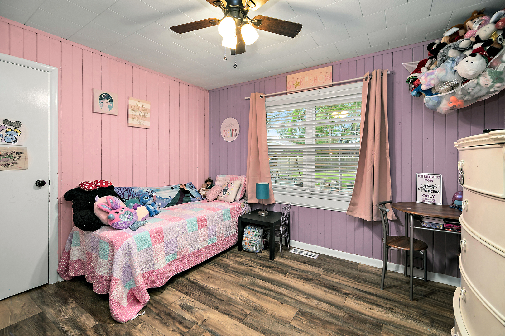 570 E 2nd Avenue, Clifton, IL 60927